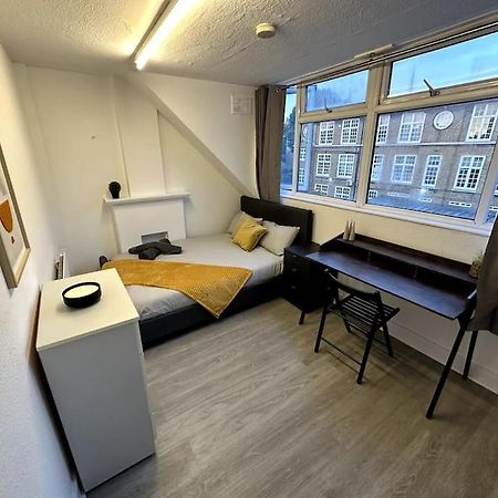 Spectacular 2 Bedroom On Tower Bridge Лондон Екстериор снимка